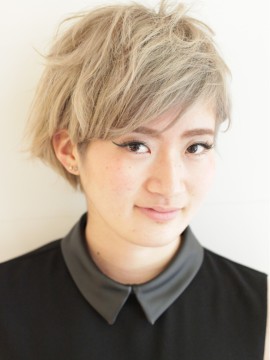 ホワイトアッシュな美髪ショートヘア ヘアスタイル 柏駅東口から4分の美容室 美容院 Mod Shair柏